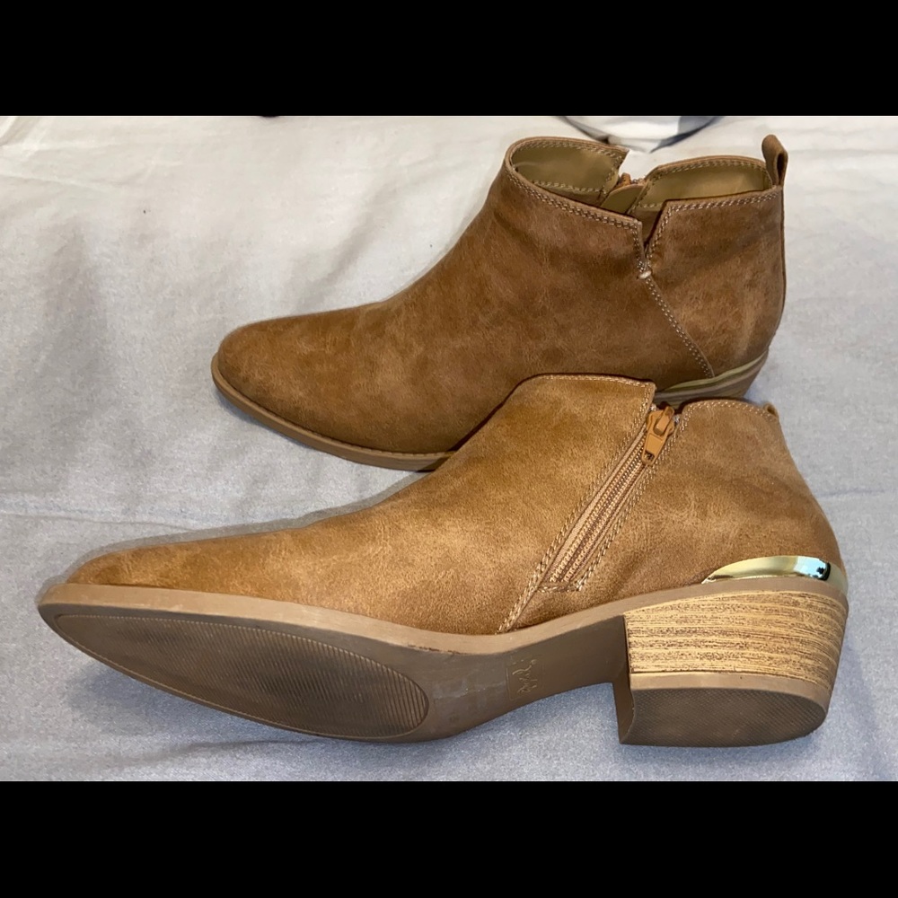Tan Boots (size 8)